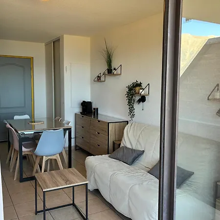 T2 Gardette דירה